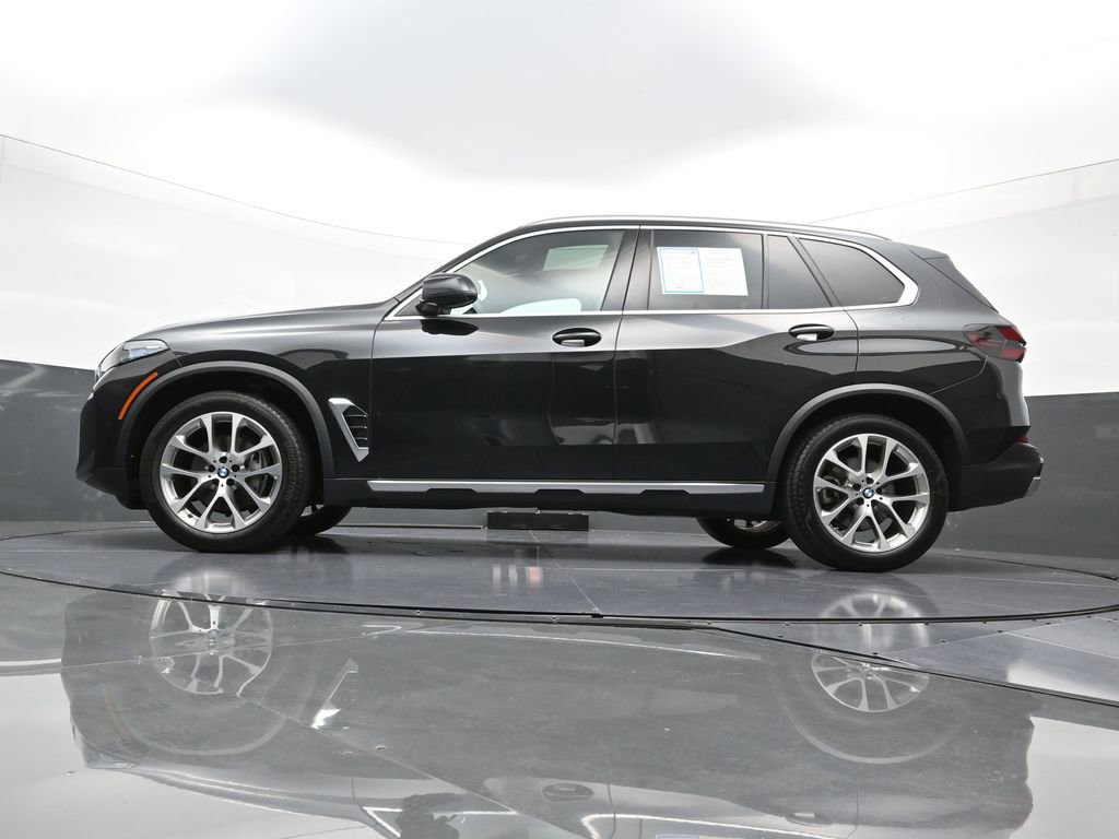 Used 2024 BMW X5 xDrive40i w/ Premium Package image 25