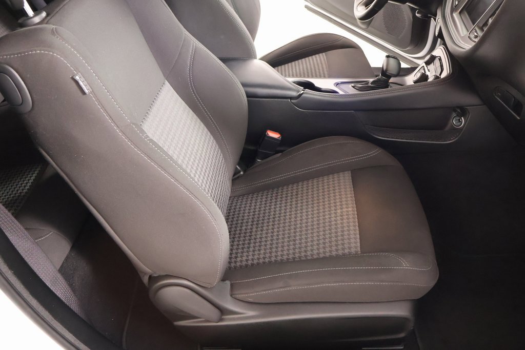 Used 2023 Dodge Challenger SXT w/ Blacktop Package image 13