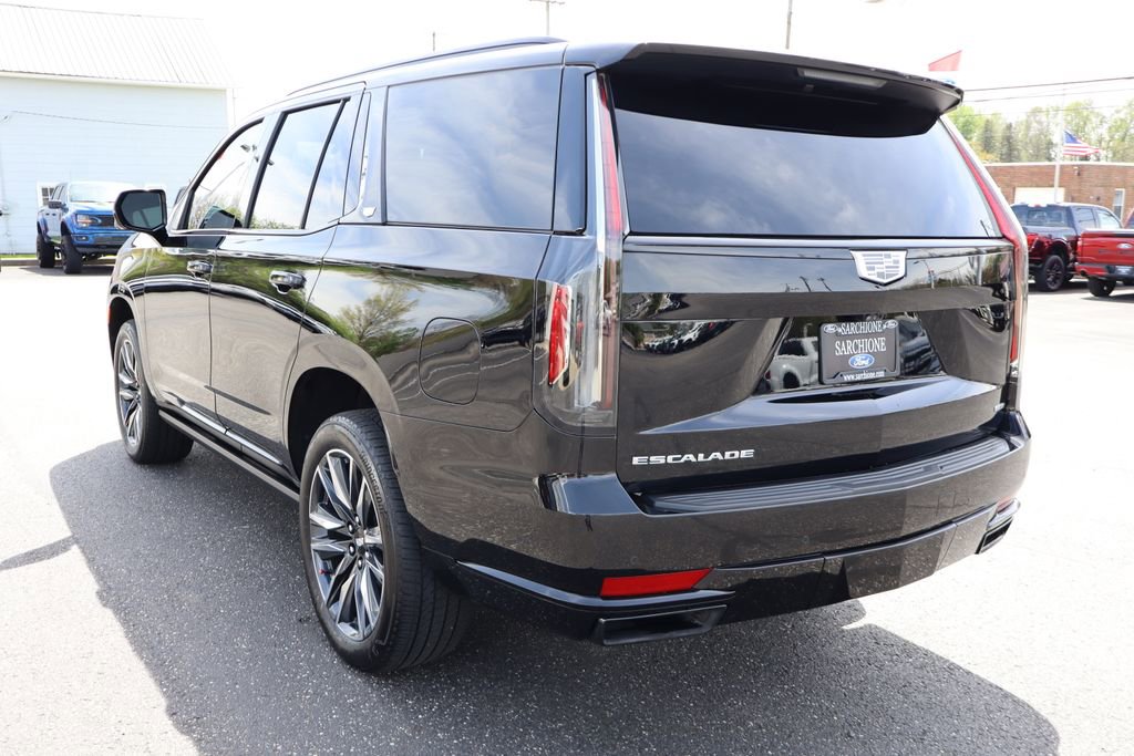 Used 2024 Cadillac Escalade Sport w/ Touring Package AWD/4WD image 16