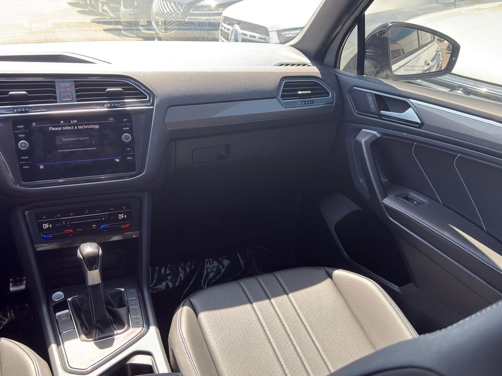 Used 2024 Volkswagen Tiguan SE R-Line image 26