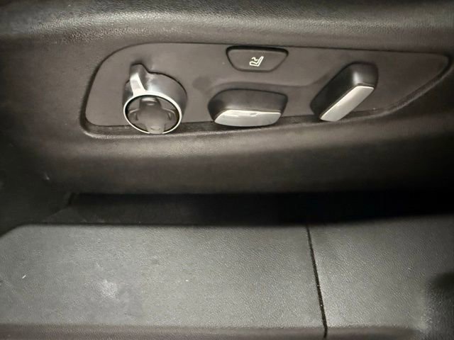 Used 2019 Cadillac XT4 Premium Luxury image 30