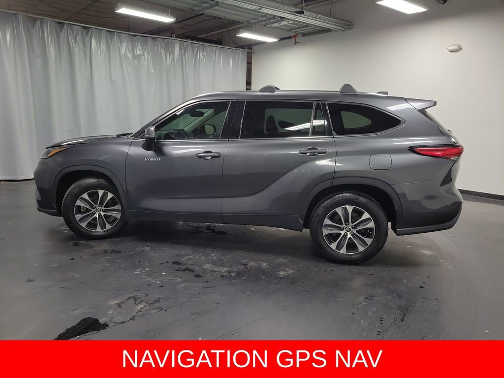 Used 2020 Toyota Highlander XLE image 5