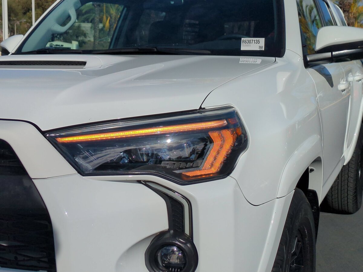 Used 2024 Toyota 4Runner TRD Off-Road Premium w/ TRD Black Wheel Package (TMS) AWD/4WD image 10