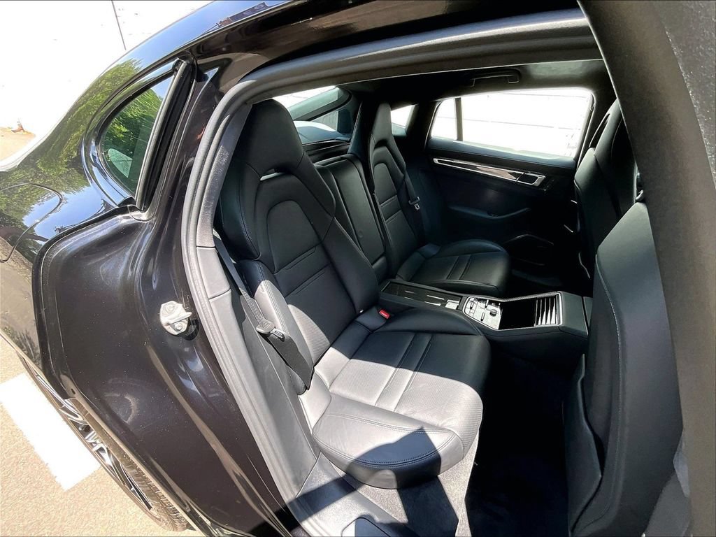 Certified 2022 Porsche Panamera GTS AWD/4WD image 21