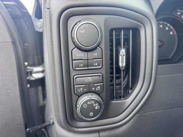 New 2026 Chevrolet Silverado 1500 Custom Trail Boss w/ Dark Appearance Package image 11