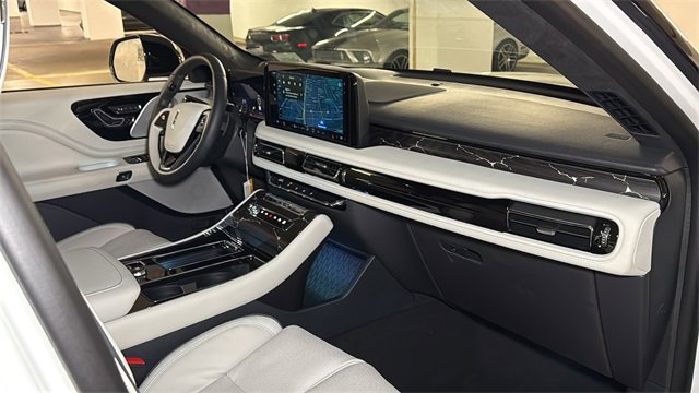 New 2026 Lincoln Aviator Black Label w/ Black Label Special Edition image 6