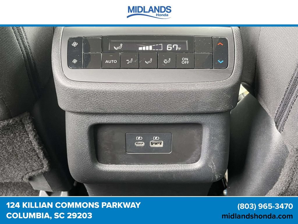 Used 2025 Nissan Pathfinder SV FWD image 11
