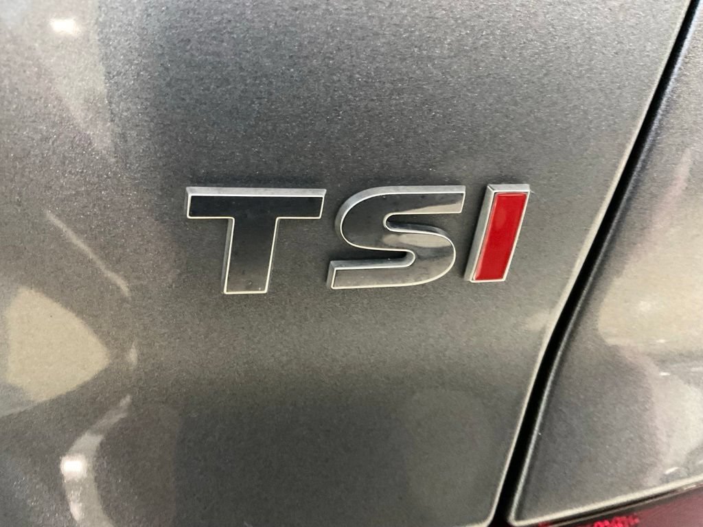 Used 2017 Volkswagen Passat 1.8T SE FWD image 21