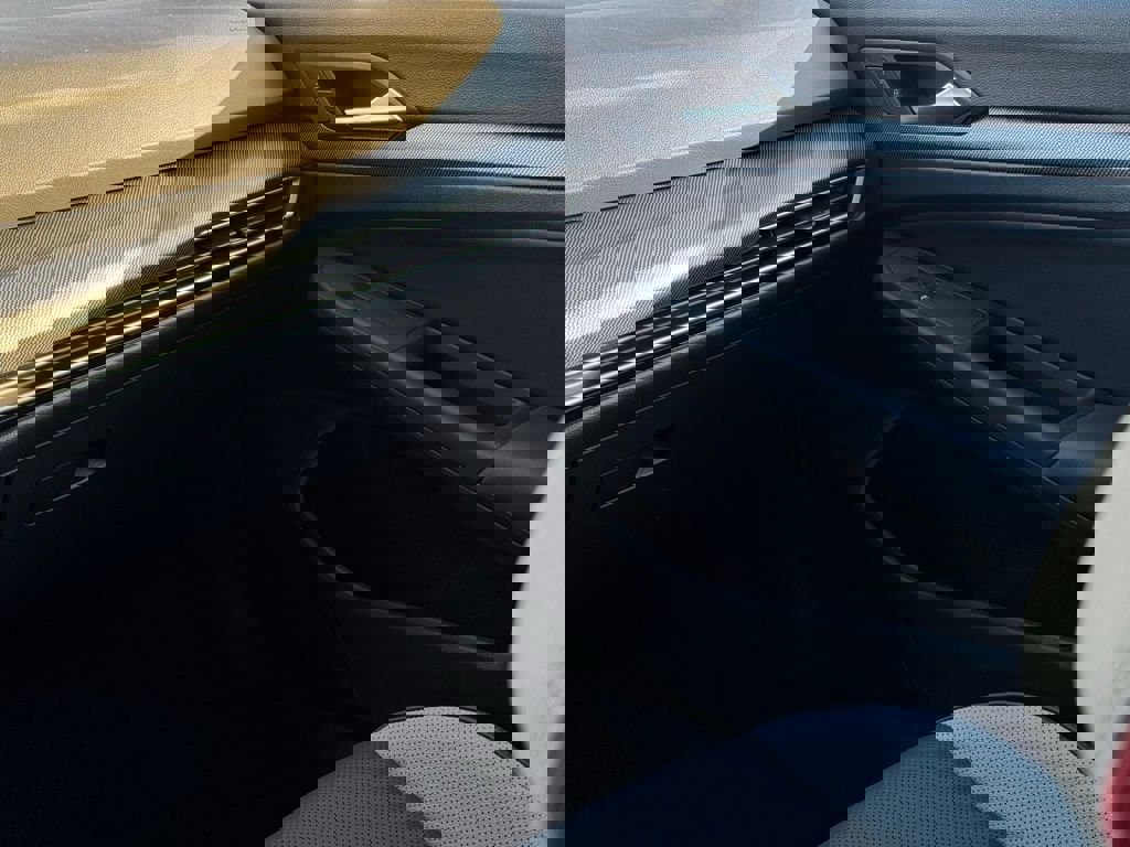 New 2025 Volkswagen GTI SE image 32