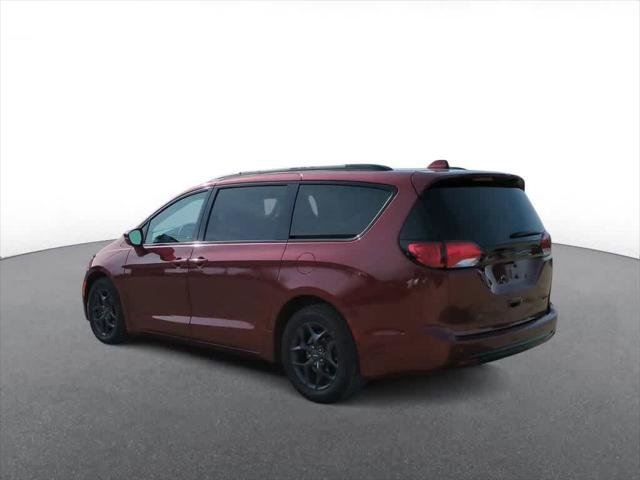 Certified 2019 Chrysler Pacifica Limited w/ S Appearance Package FWD image 6