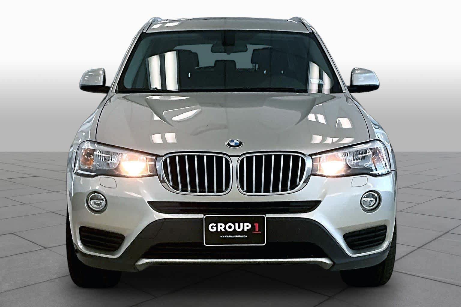 Used 2016 BMW X3 sDrive28i RWD image 3