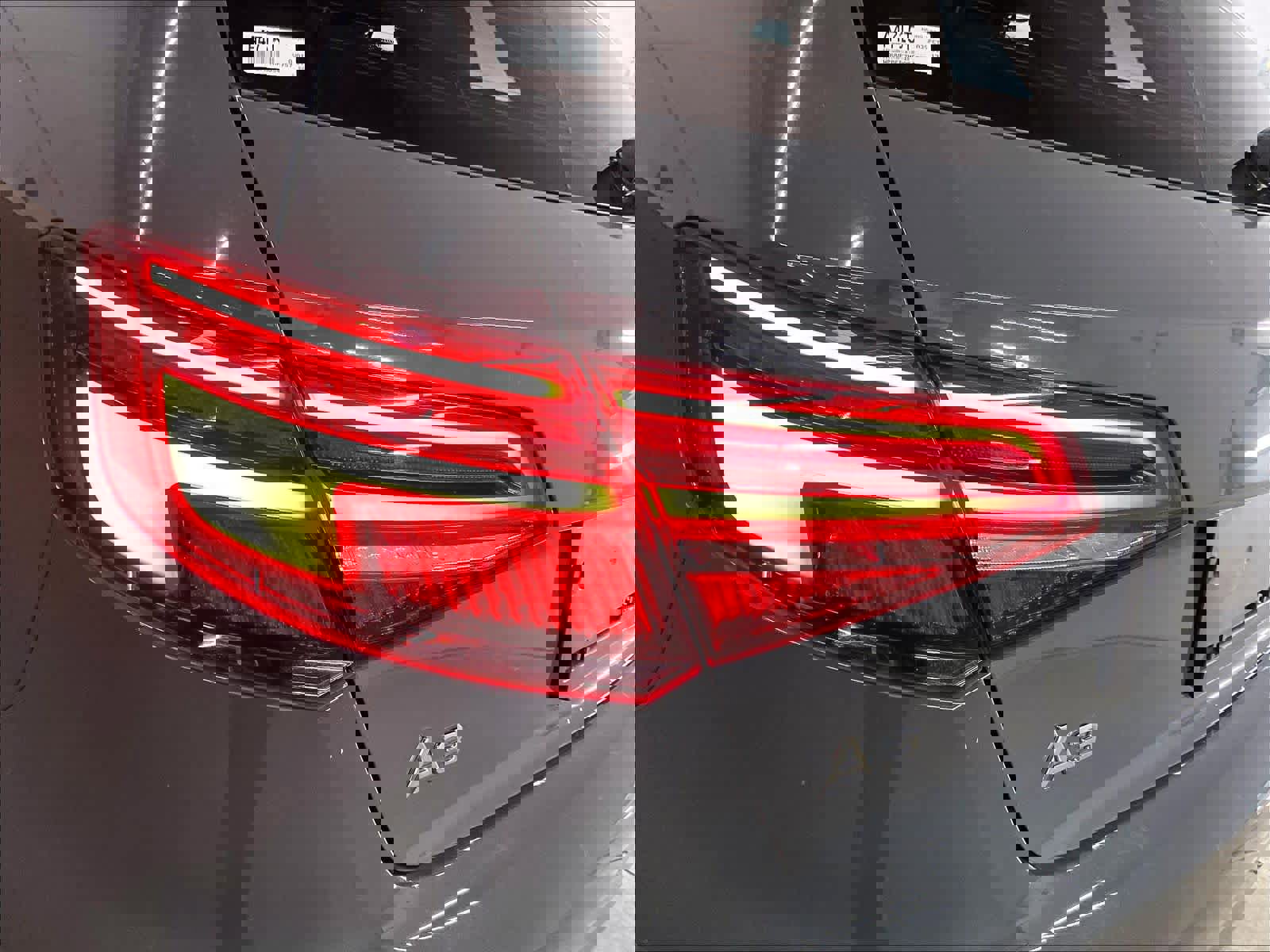 Used 2017 Audi A3 e-tron Premium image 29