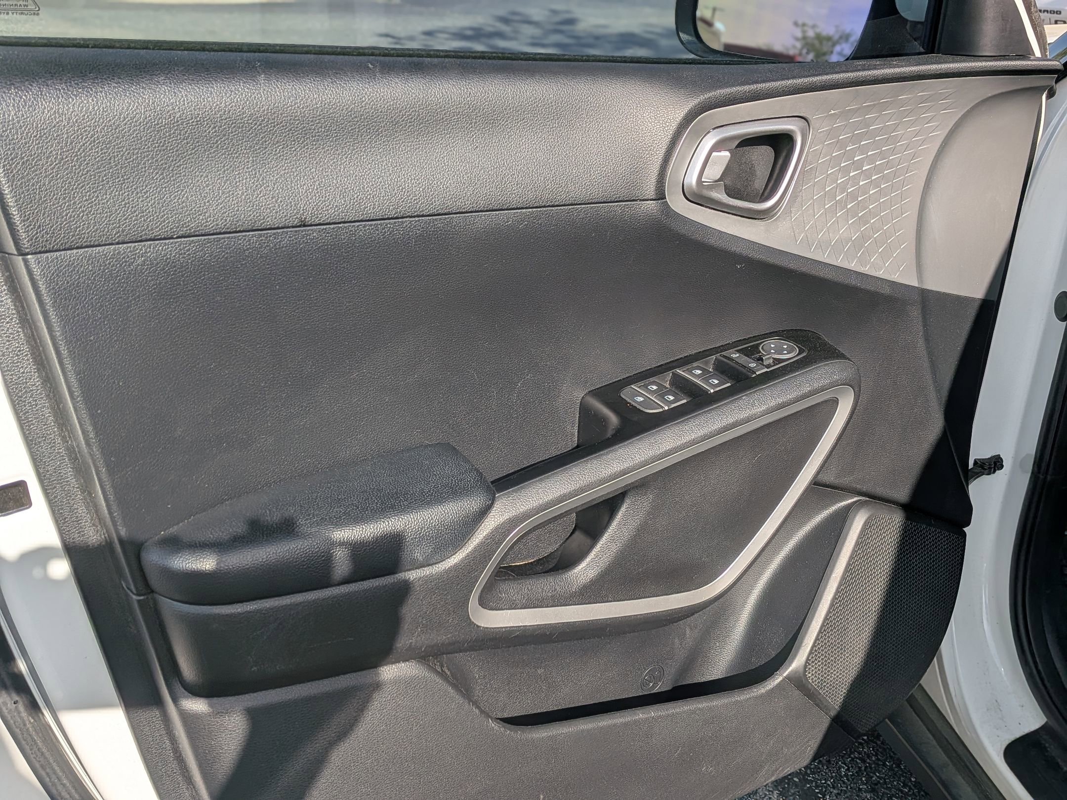 Used 2021 Kia Soul LX FWD image 14
