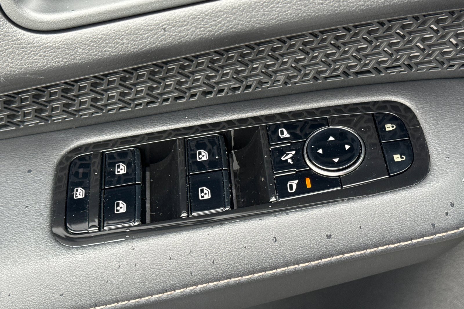 Certified 2023 Nissan Ariya ENGAGE e-4ORCE image 12