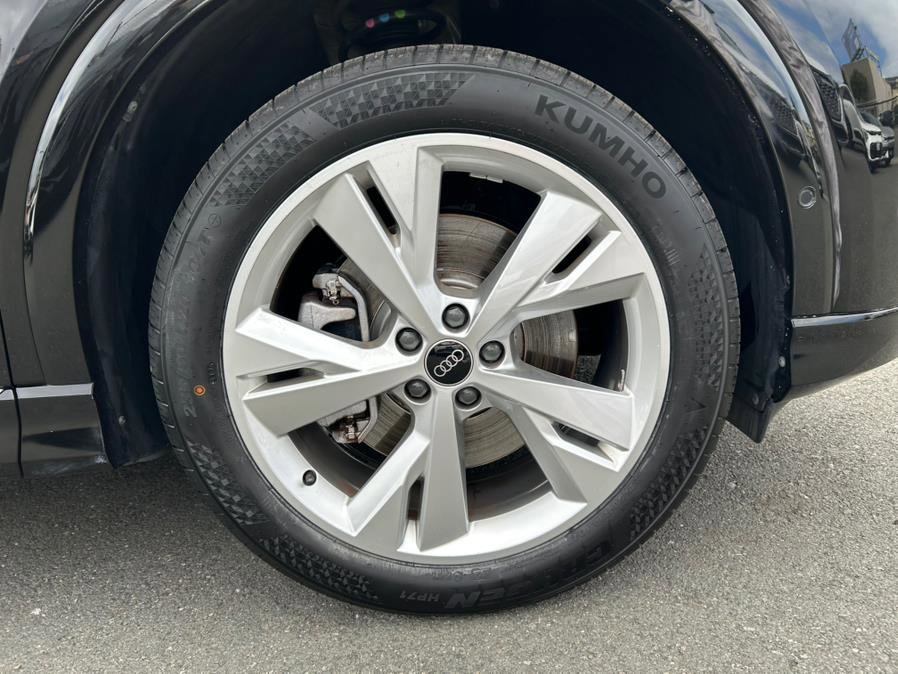 Used 2023 Audi Q4 e-tron Prestige w/ 20" Wheel Package image 54