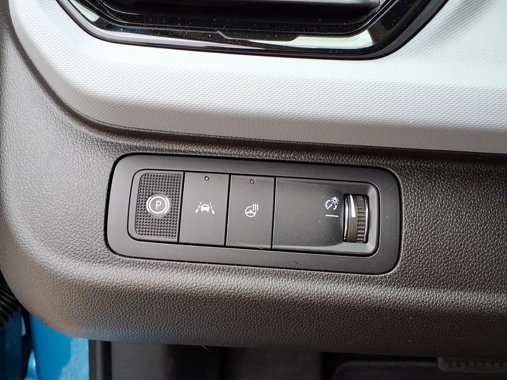 New 2027 Chevrolet Bolt RS w/ Technology Package image 29