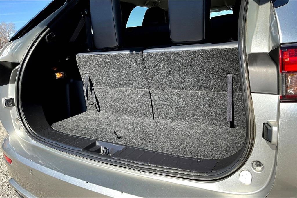 Used 2024 Mitsubishi Outlander SE image 7