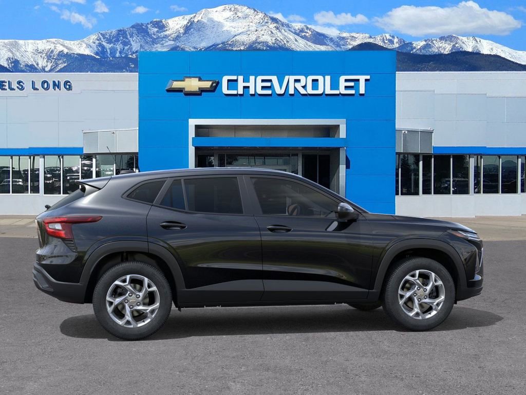 New 2026 Chevrolet Trax LS image 5