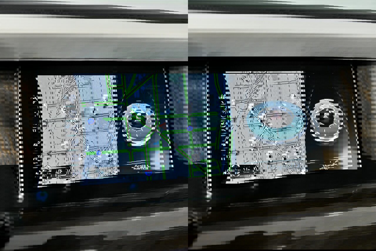 Used 2018 Rolls-Royce Phantom Sedan image 35