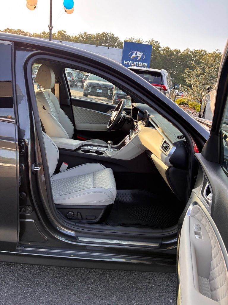Used 2023 Genesis G70 3.3T w/ Sport Prestige Package AWD/4WD image 19
