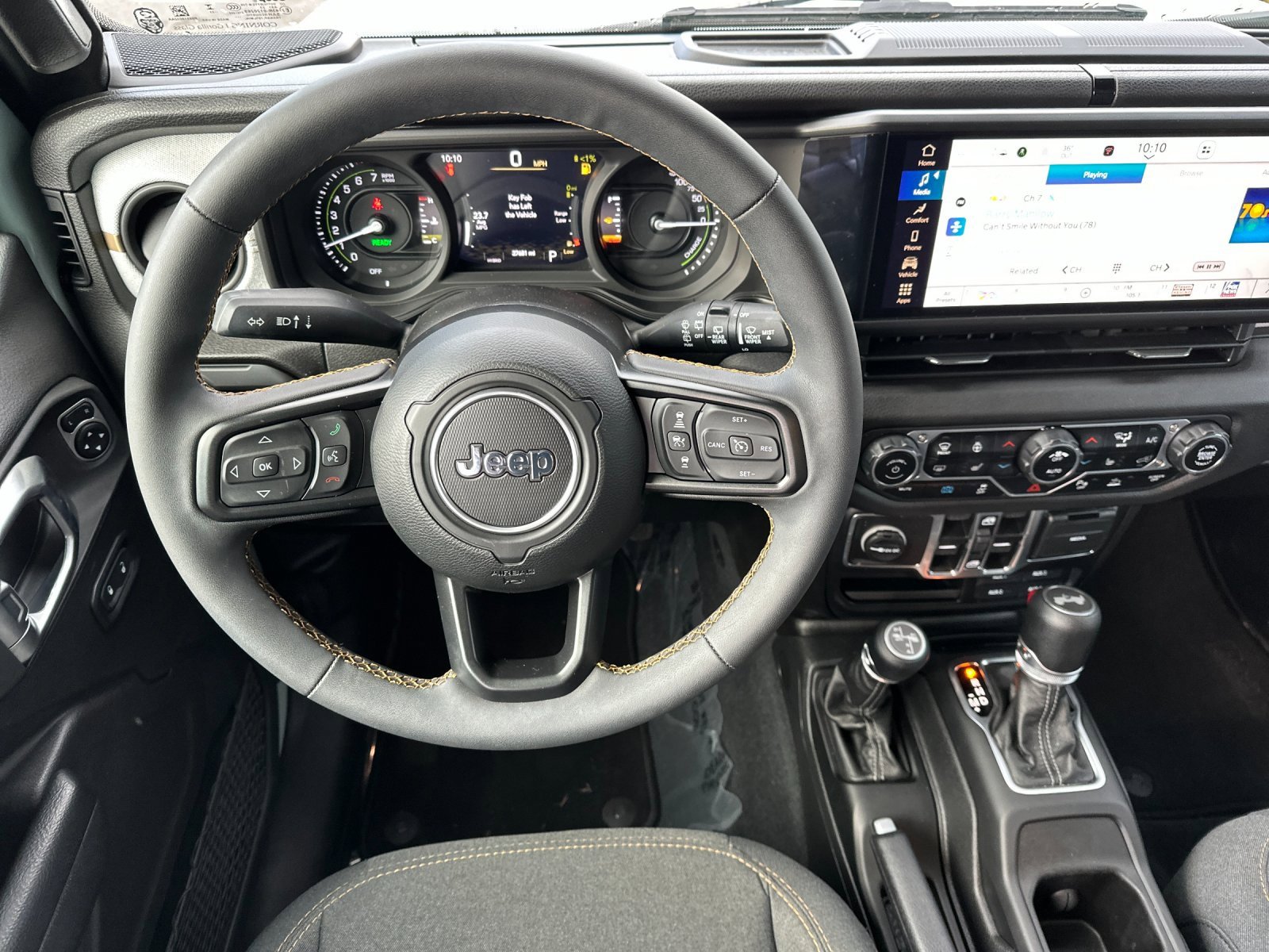 Used 2024 Jeep Wrangler Unlimited w/ Convenience Group image 13