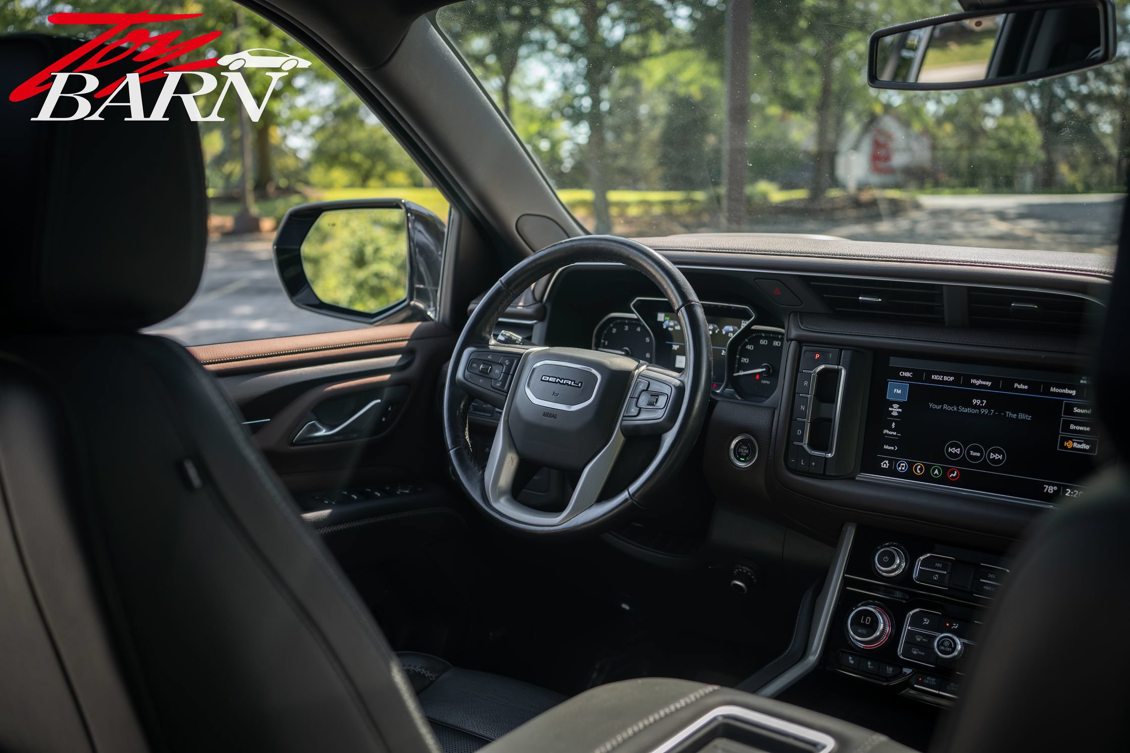 Used 2021 GMC Yukon Denali AWD/4WD image 37