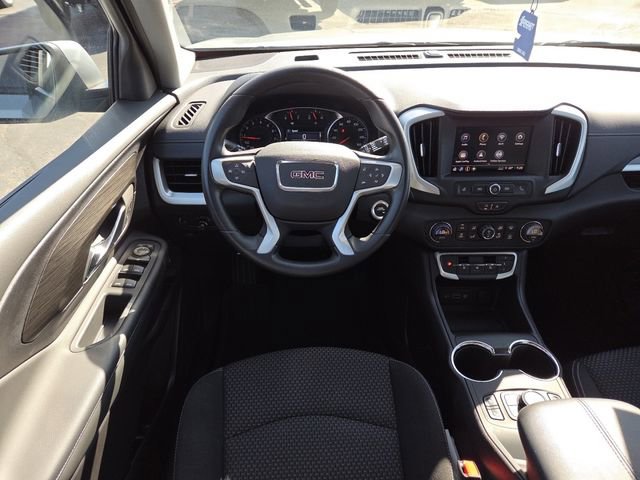 Used 2024 GMC Terrain SLE w/ Driver Convenience Package FWD image 30