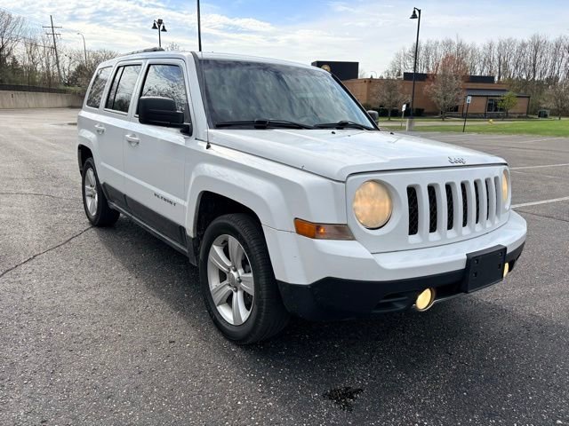 Used 2014 Jeep Patriot Limited w/ Sun/Sound Group image 7