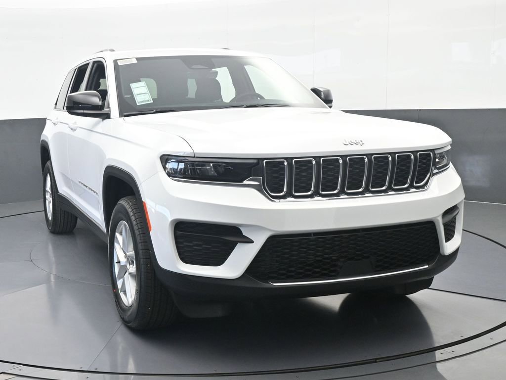 New 2026 Jeep Grand Cherokee Laredo X image 9