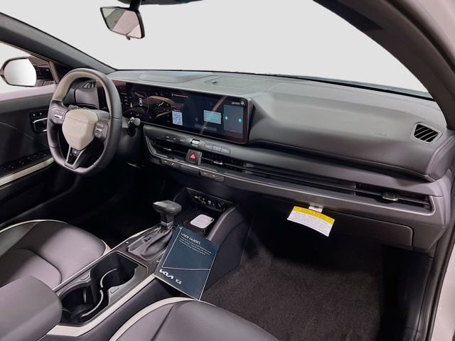 New 2025 Kia K4 GT-Line Turbo w/ GT-Line Premium Package FWD image 31