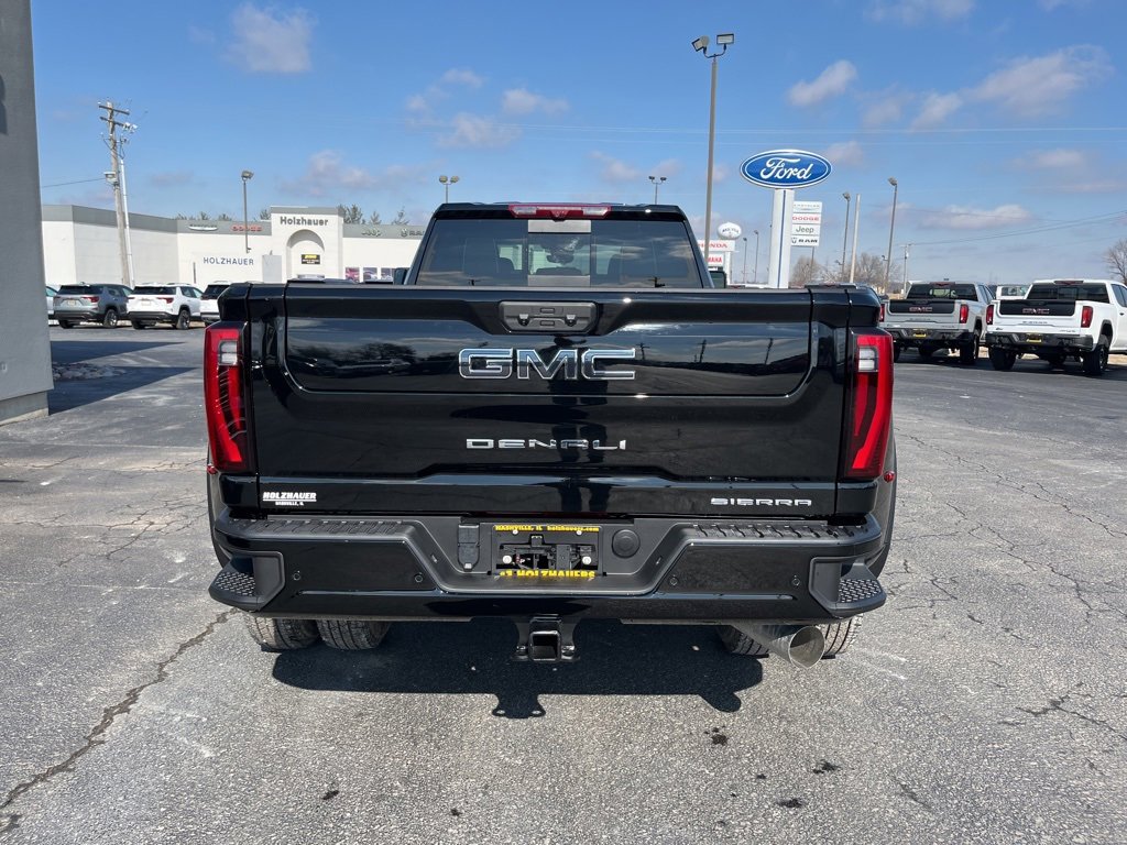 New 2025 GMC Sierra 3500 Denali Ultimate image 7