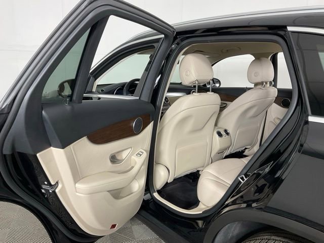 Used 2022 Mercedes-Benz GLC 300 4MATIC image 33