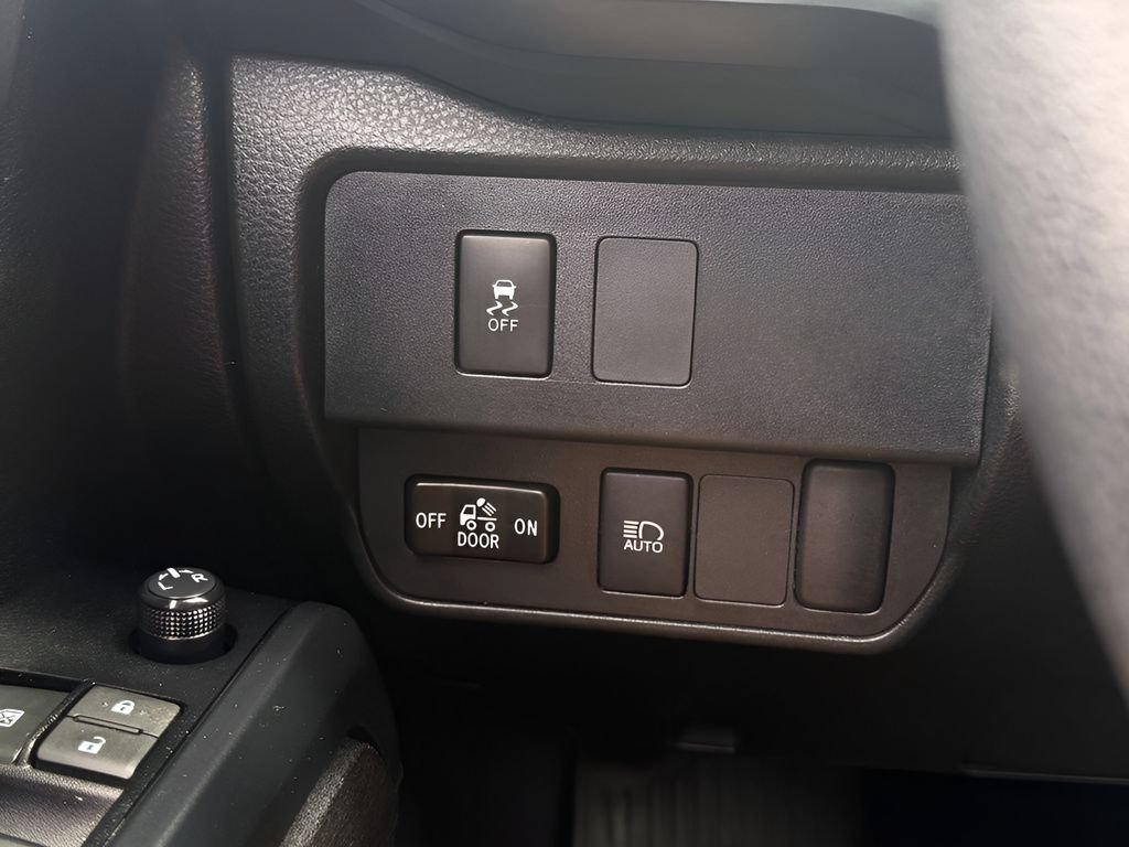 Used 2023 Toyota Tacoma SR RWD image 25
