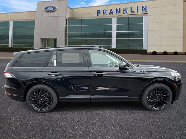 New 2026 Lincoln Aviator Reserve image 8