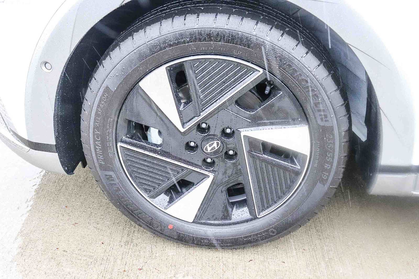New 2026 Hyundai Ioniq 5 Limited RWD image 12