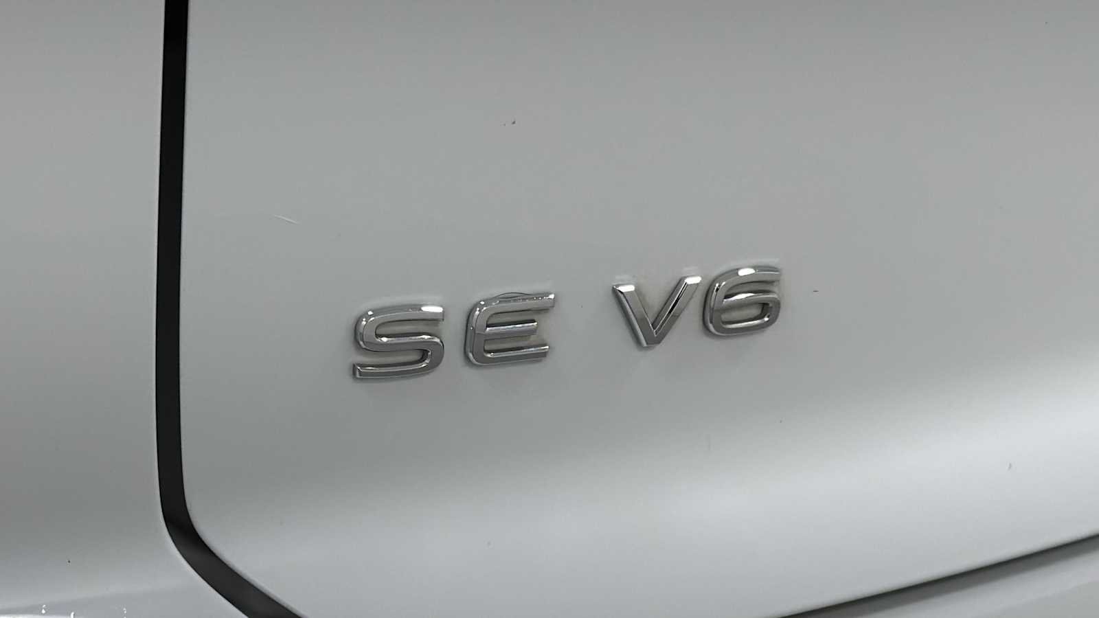 Used 2020 Volkswagen Atlas Cross Sport SE image 28