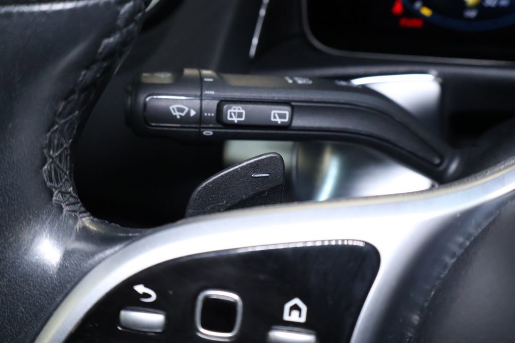Used 2020 Mercedes-Benz GLB 250 4MATIC image 24