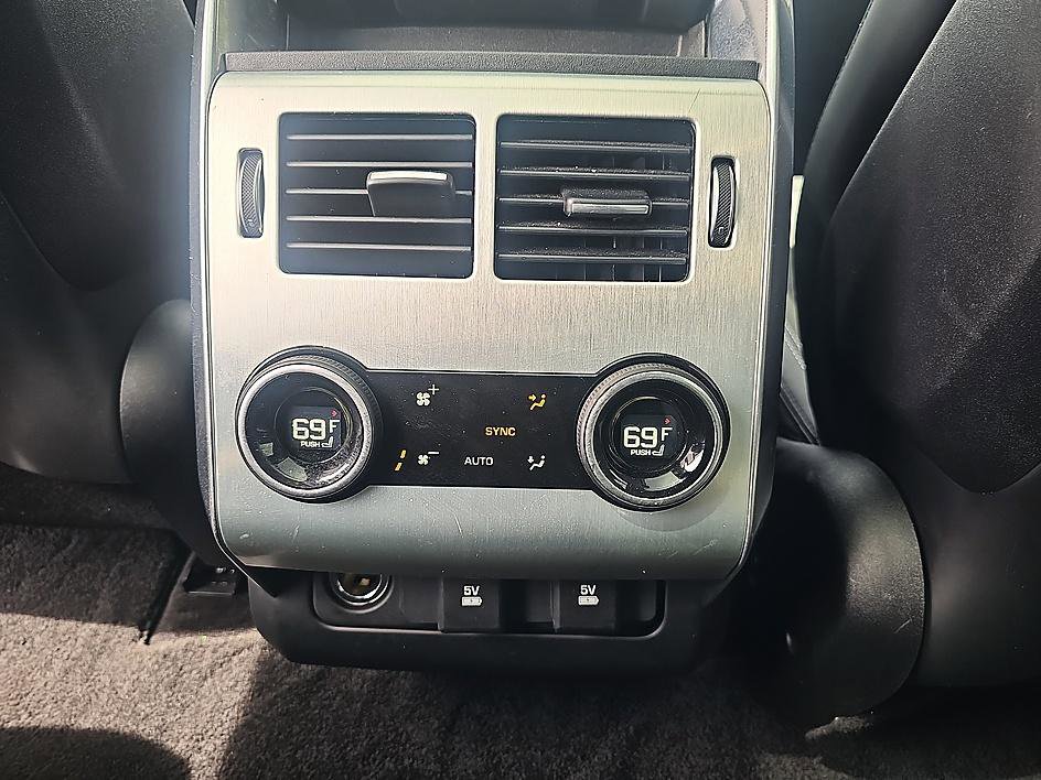 Used 2020 Land Rover Range Rover Sport SVR AWD/4WD image 33