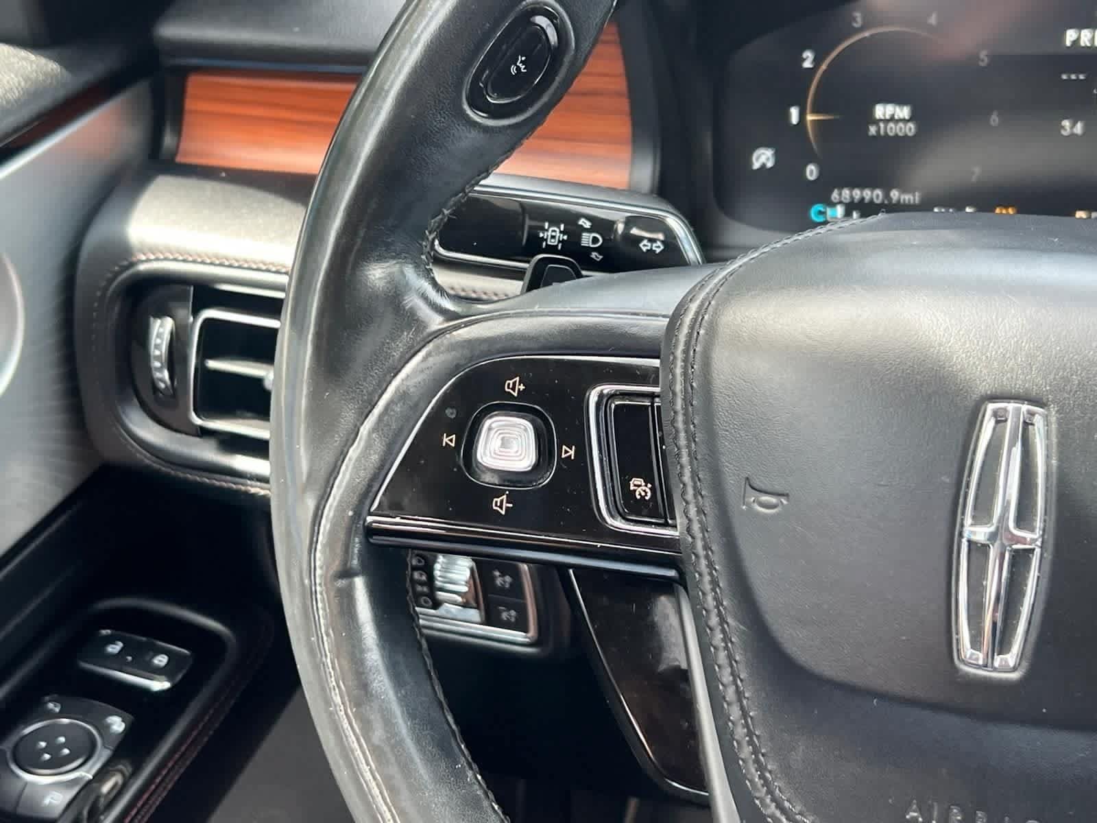 Used 2020 Lincoln Aviator Reserve AWD/4WD image 19