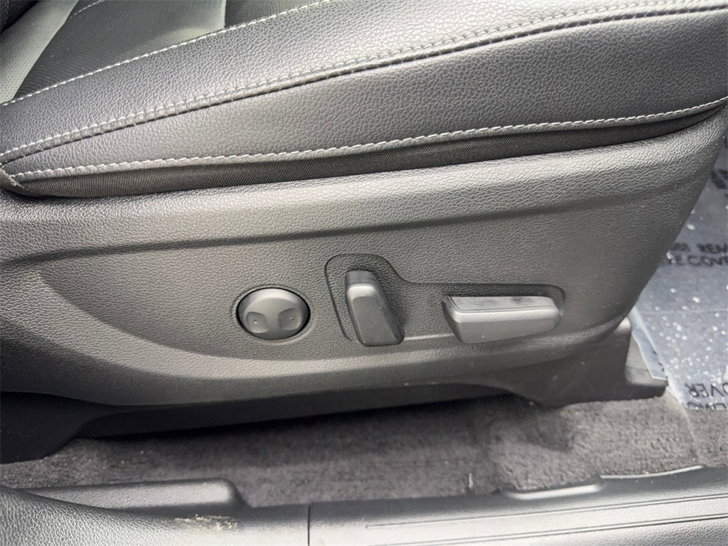 Used 2025 Kia Telluride EX w/ EX Captain's Chair Package image 50