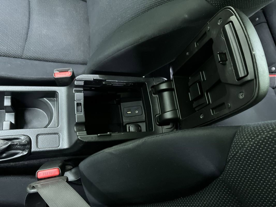 Used 2015 Subaru Impreza 2.0i AWD/4WD image 25
