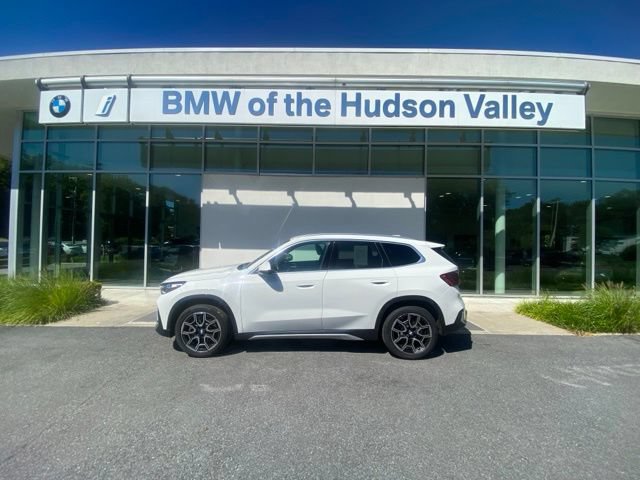 Used 2026 BMW X1 xDrive28i w/ Convenience Package AWD/4WD image 2