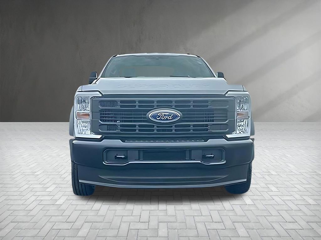 New 2025 Ford F550 XL image 2