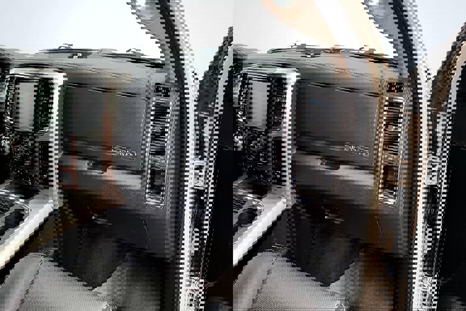 Used 2016 RAM 1500 Laramie image 24