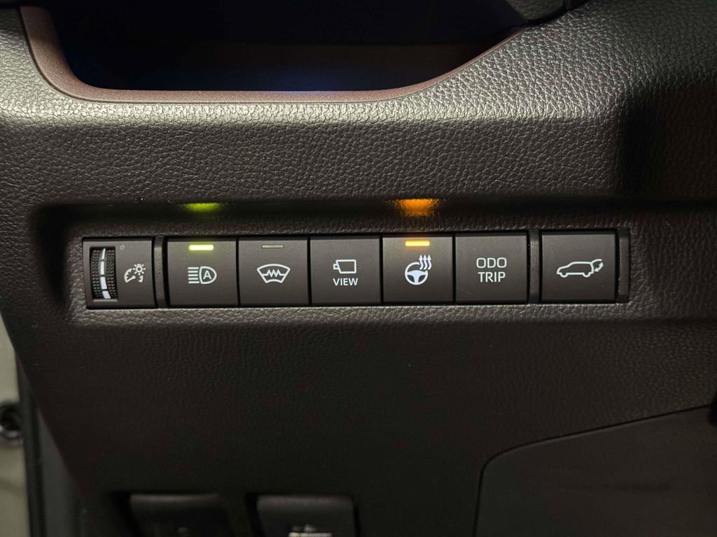 Used 2025 Toyota RAV4 Limited w/ Advanced Technology Package image 19