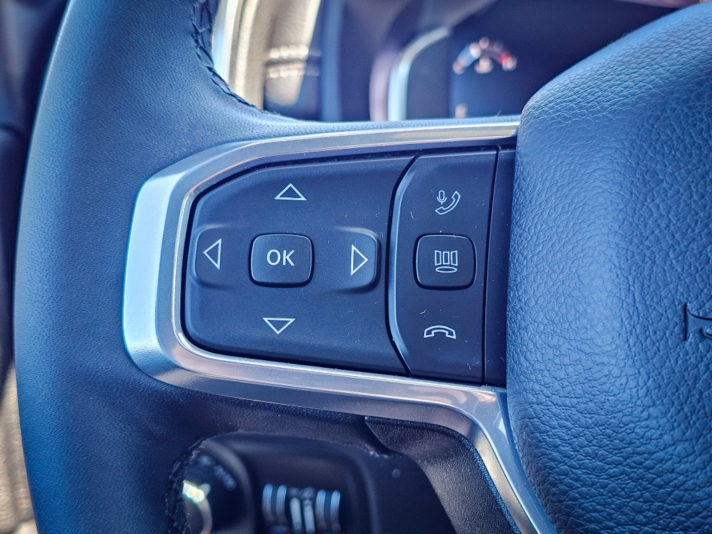 Used 2025 RAM 2500 Laramie AWD/4WD image 26