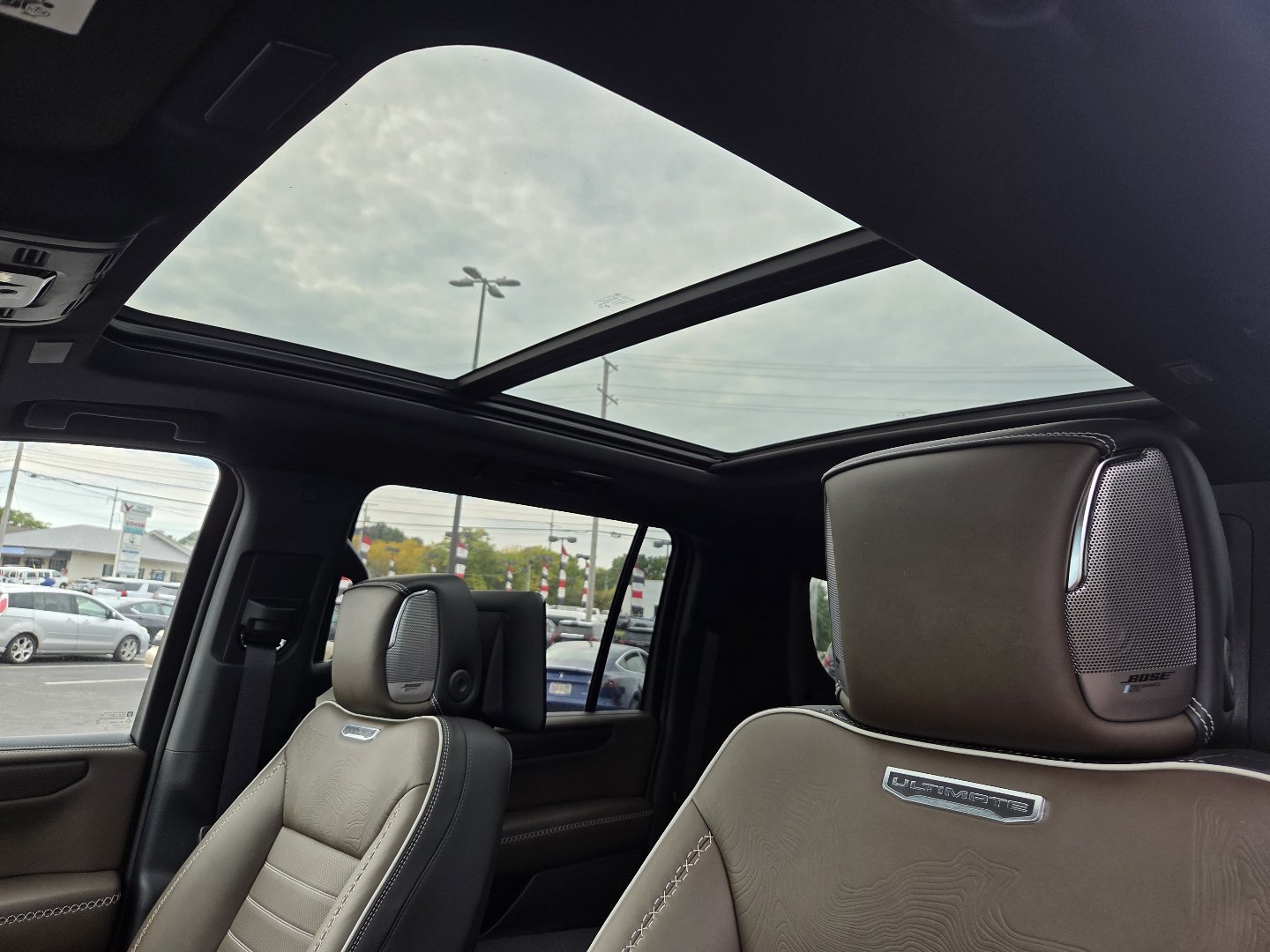 New 2026 GMC Yukon XL Denali Ultimate AWD/4WD image 6