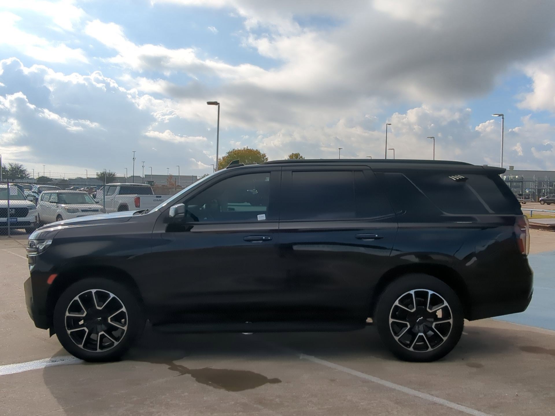 Used 2022 Chevrolet Tahoe RST w/ Luxury Package image 7