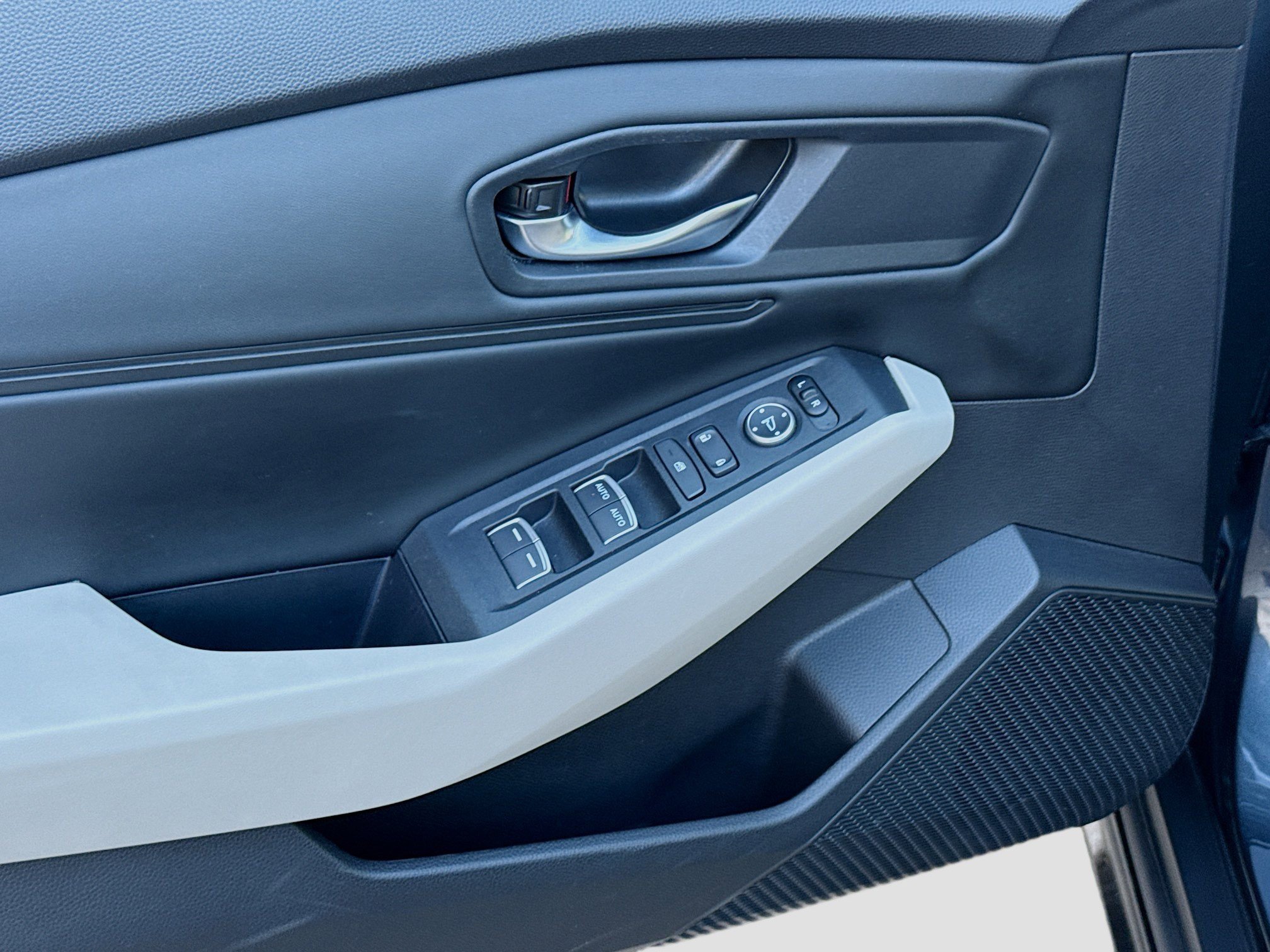 Certified 2024 Honda Accord EX image 16