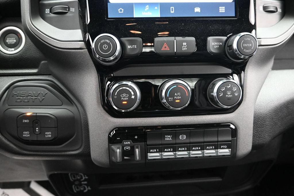 New 2026 RAM 3500 Tradesman AWD/4WD image 14